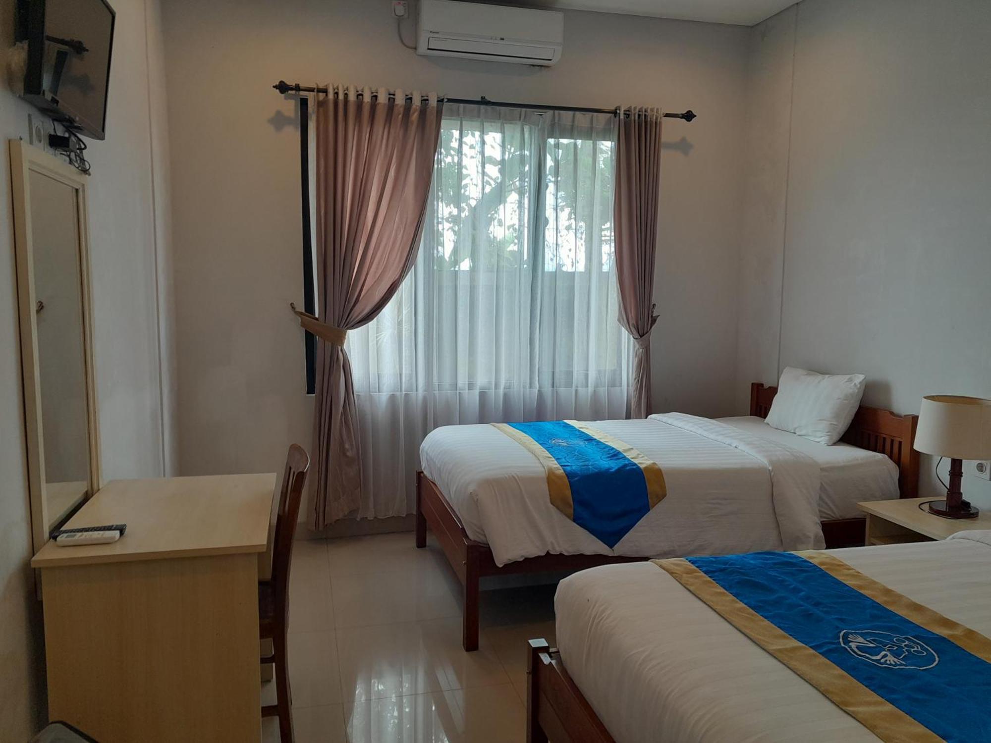 Hotel Dhyana Pura Kapal Buitenkant foto