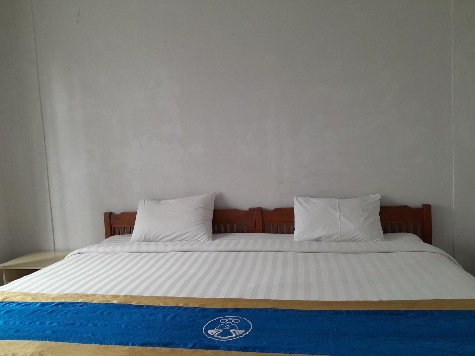 Hotel Dhyana Pura Kapal Buitenkant foto