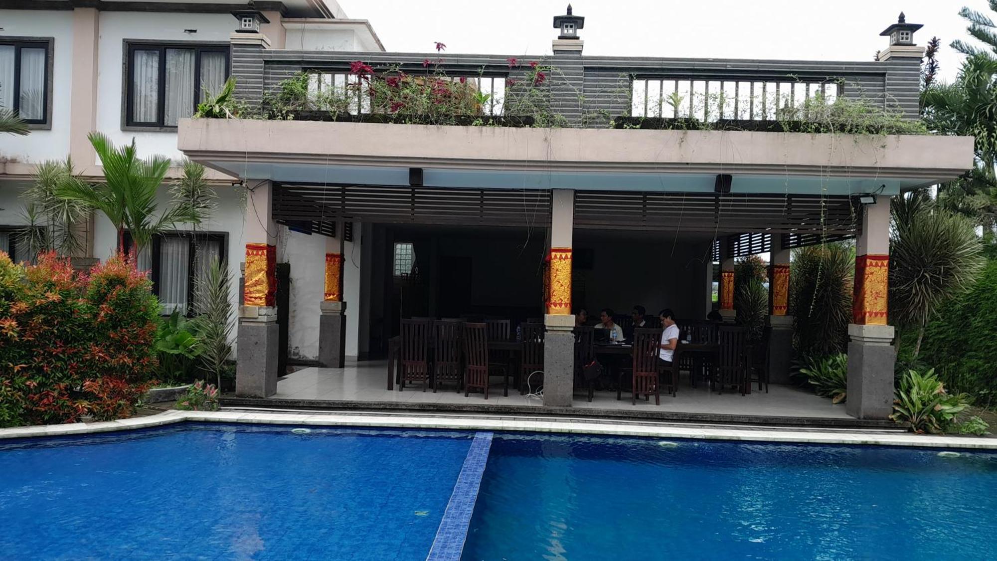 Hotel Dhyana Pura Kapal Buitenkant foto