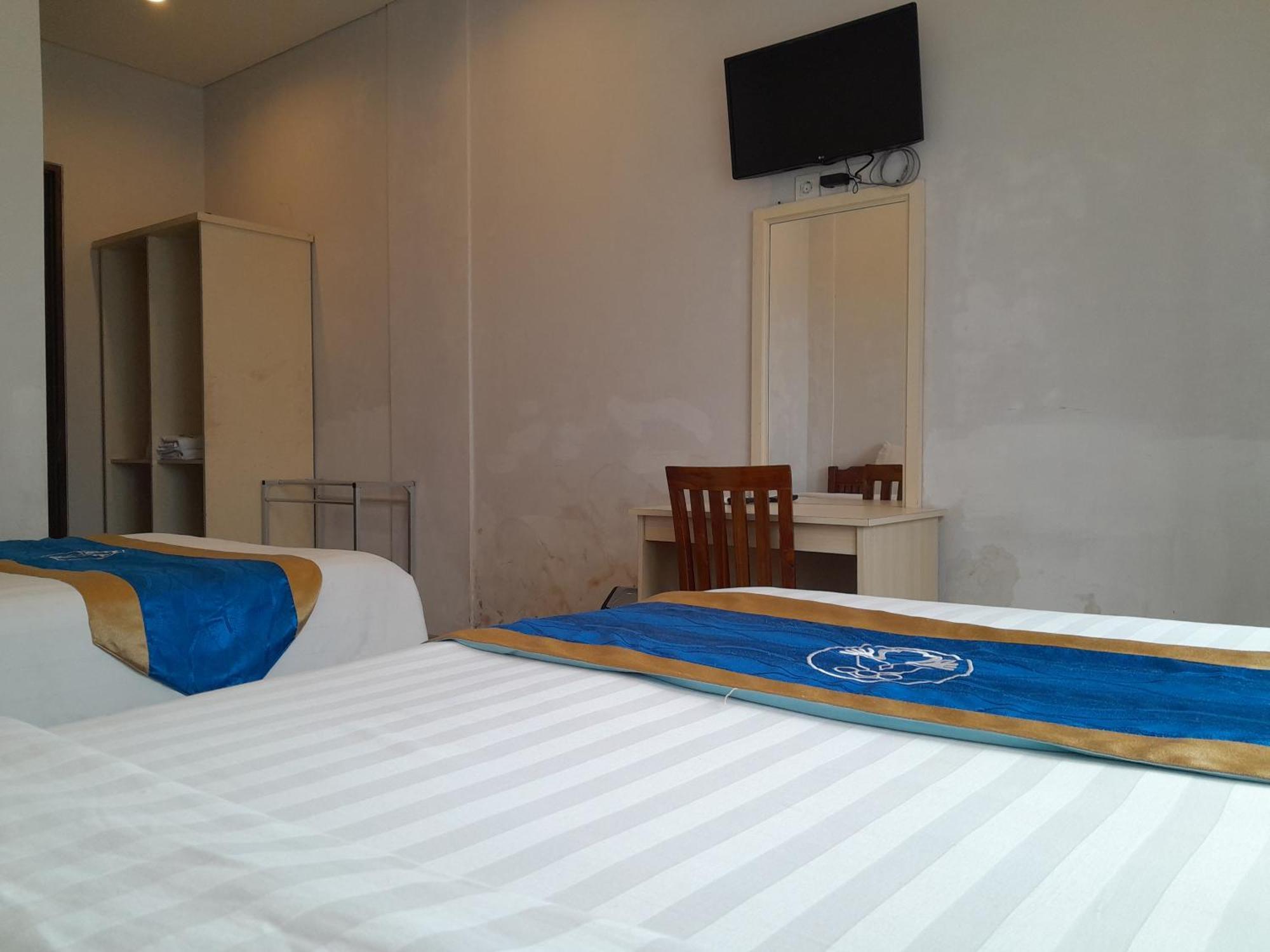 Hotel Dhyana Pura Kapal Buitenkant foto
