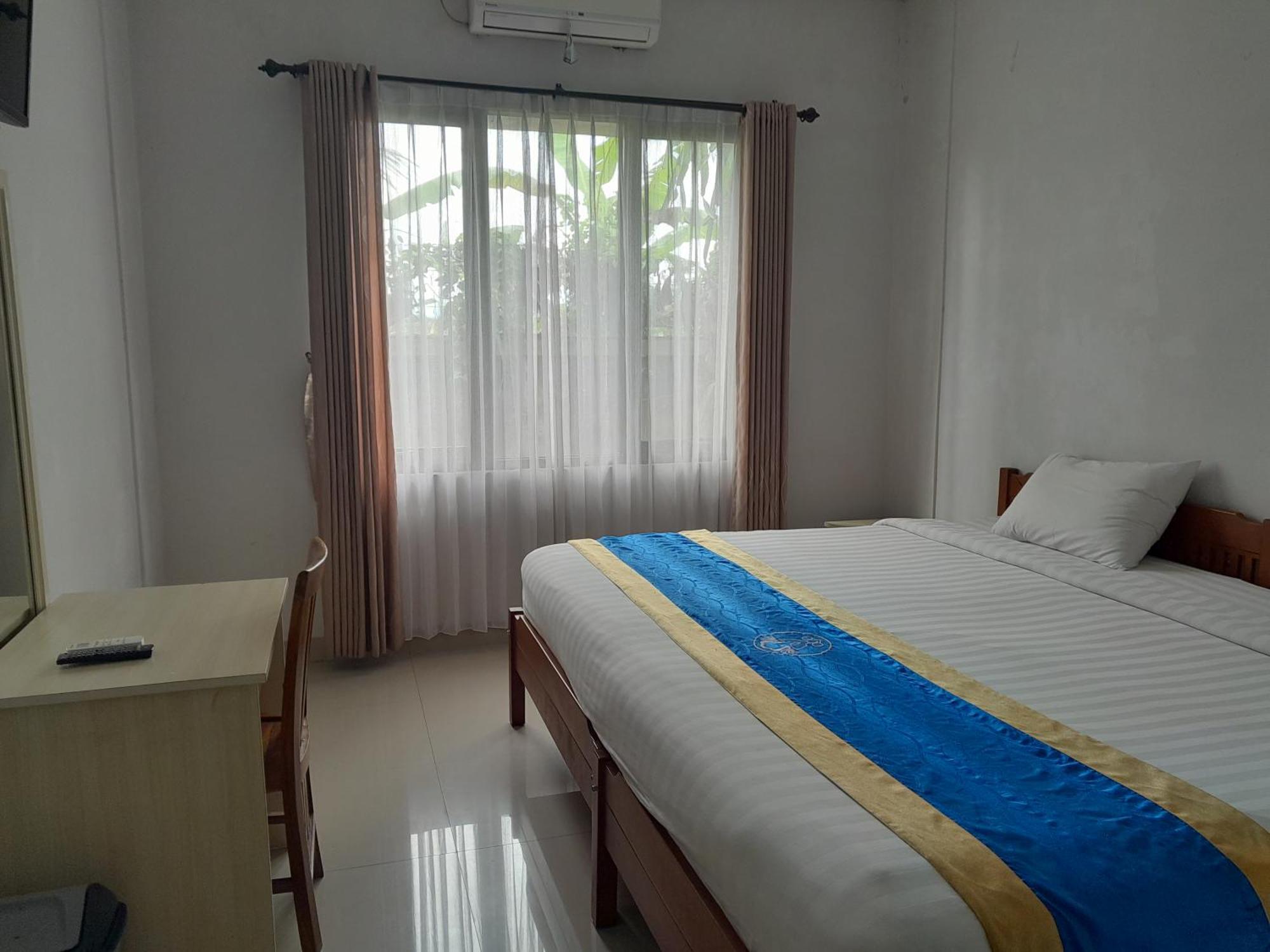 Hotel Dhyana Pura Kapal Buitenkant foto